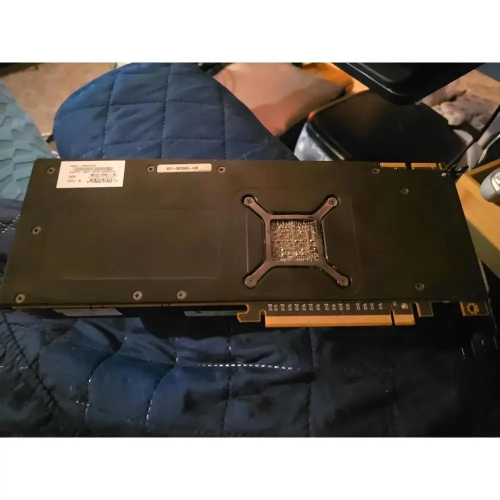 MSI Radeon R6970 2 GB DDR5 PCI Express 2.0 Graphics Card (R6970-2PM2D2GD5)